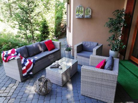 Szary komplet wypoczynkowy do ogrodu