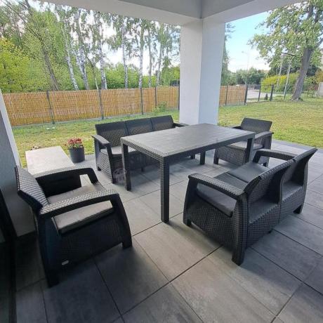 Meble ogrodowe ze stołem obiadowym CTM7 Grafit