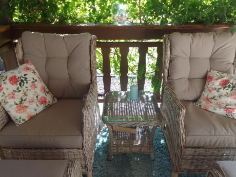 Meble technorattan dwa regulowane fotele + podnóżki + stolik Laritto Duo - Beige