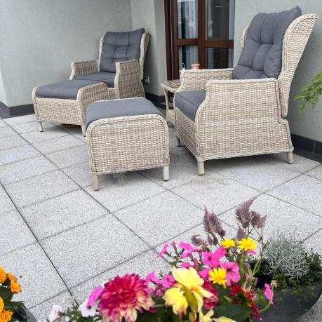 Meble technorattan dwa regulowane fotele + podnóżki + stolik Laritto Duo - Creme