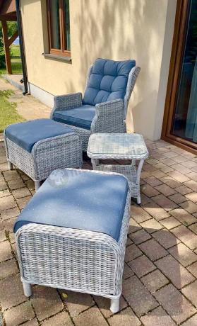 Meble technorattan dwa regulowane fotele + podnóżki + stolik Laritto Duo - Creme