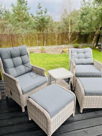 Meble technorattan dwa regulowane fotele + podnóżki + stolik Laritto Duo - Creme