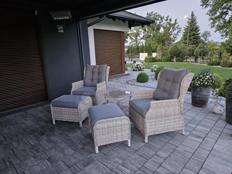 Meble technorattan dwa regulowane fotele + podnóżki + stolik Laritto Duo - Creme