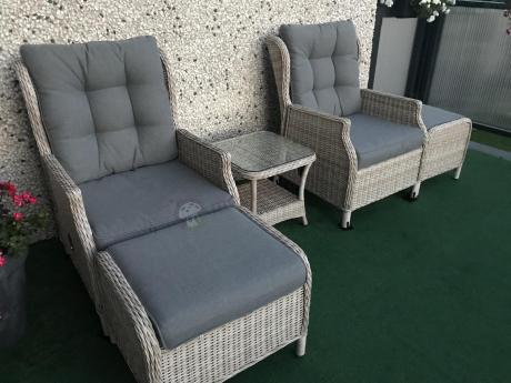 Meble technorattan dwa regulowane fotele + podnóżki + stolik Laritto Duo - Creme