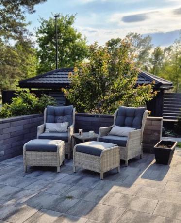 Meble technorattan dwa regulowane fotele + podnóżki + stolik Laritto Duo - Creme