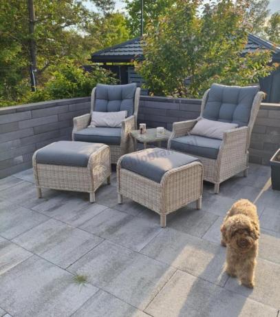 Meble technorattan dwa regulowane fotele + podnóżki + stolik Laritto Duo - Creme