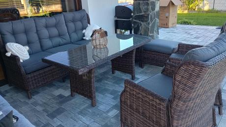 Meble technorattanowe premium na taras Laritto Dining + pufy - Dark Brown