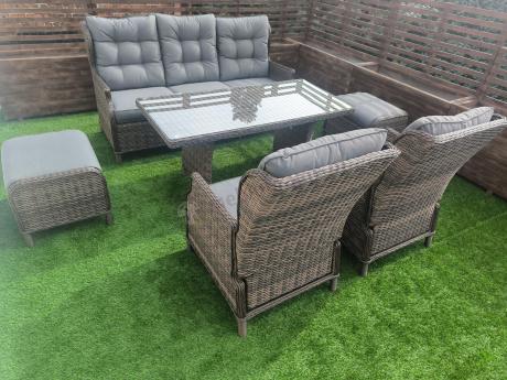 Meble technorattanowe premium na taras Laritto Dining + pufy - Dark Brown