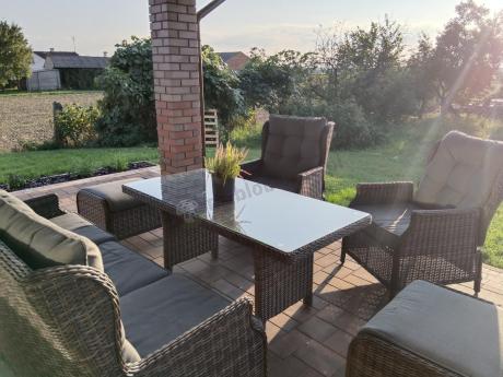 Meble technorattanowe premium na taras Laritto Dining + pufy - Dark Brown