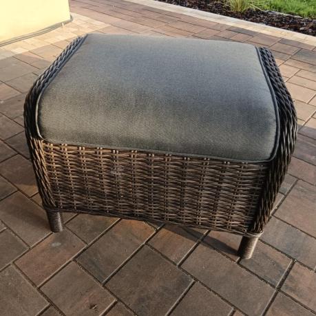 Meble technorattanowe premium na taras Laritto Dining + pufy - Dark Brown