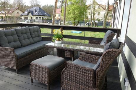 Meble technorattanowe premium na taras Laritto Dining + pufy - Dark Brown