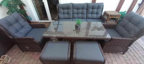 Meble technorattanowe premium na taras Laritto Dining + pufy - Dark Brown