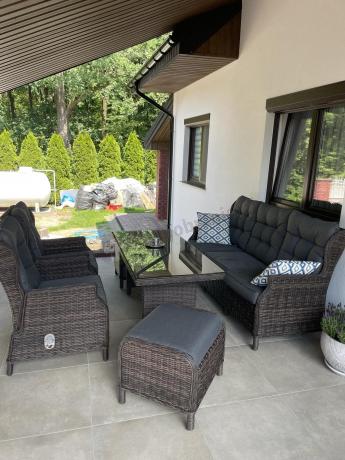 Meble technorattanowe premium na taras Laritto Dining + pufy - Dark Brown