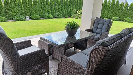 Meble technorattanowe premium na taras Laritto Dining + pufy - Dark Brown