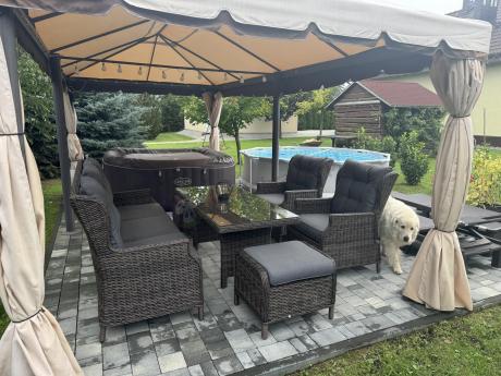 Meble technorattanowe premium na taras Laritto Dining + pufy - Dark Brown