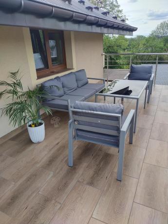 Metalowe meble ogrodowe szare dla 5 osób Sodor Dining