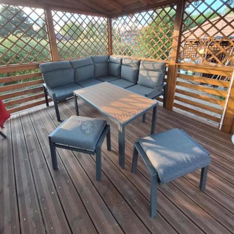 Metalowy narożnik na taras z pufami i stołem 120cm Doros Corner - Polywood Dark Grey