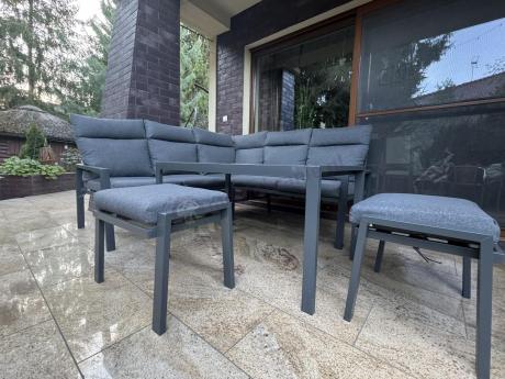 Metalowy narożnik na taras z pufami o stołem 120cm Doros Corner - Dark Grey