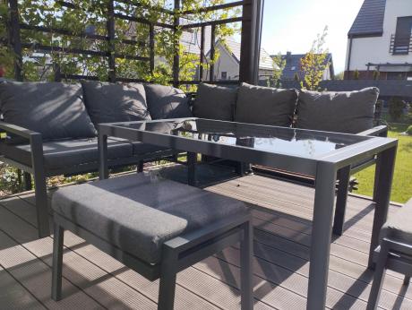 Metalowy narożnik na taras z pufami o stołem 120cm Sodor Corner - Dark Grey