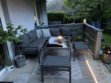 Metalowy narożnik na taras z pufami o stołem 120cm Sodor Corner - Dark Grey