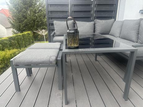 Metalowy narożnik na taras z pufami o stołem 120cm Sodor Corner - Dark Grey