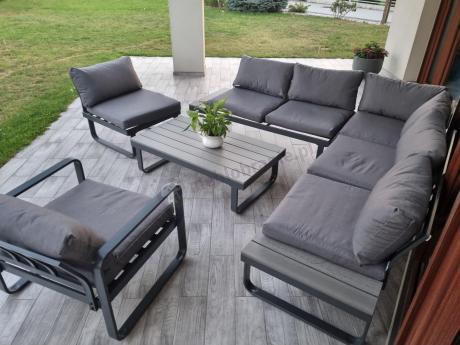 Metalowy narożnik ogrodowy 280x220cm z ławą i fotelem Panaon GG
