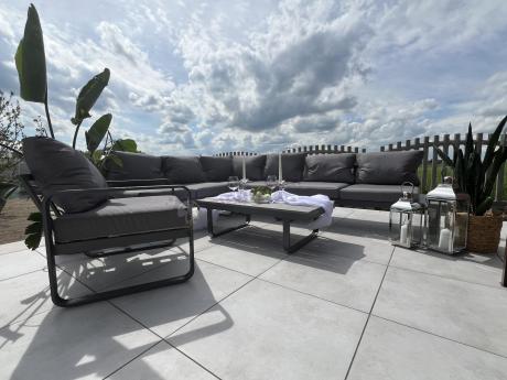 Metalowy narożnik ogrodowy 280x220cm z ławą i fotelem Panaon GG