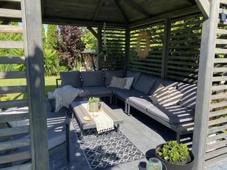 Metalowy narożnik ogrodowy 280x220cm z ławą i fotelem Panaon GG