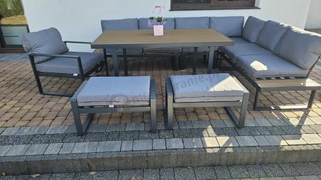 Metalowy narożnik ogrodowy 280x220cm ze stołem obiadowym i fotelem Panaon Grey Teak