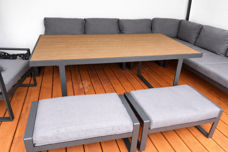 Metalowy narożnik ogrodowy 280x220cm ze stołem obiadowym i fotelem Panaon Grey Teak