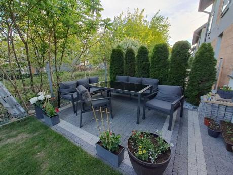 Metalowy zestaw mebli na taras dla 8 osób Sodor Grande - Dark Grey