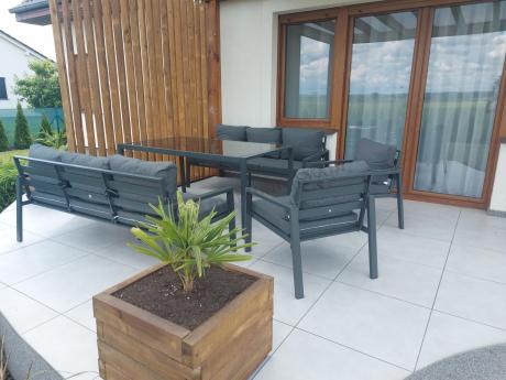 Metalowy zestaw mebli na taras dla 8 osób Sodor Grande - Dark Grey