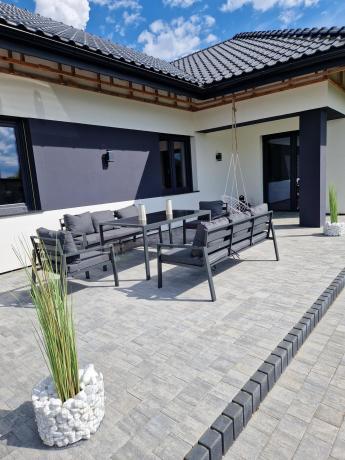 Metalowy zestaw mebli na taras dla 8 osób Sodor Grande - Dark Grey