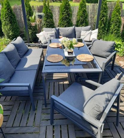 Metalowy zestaw mebli na taras dla 8 osób Sodor Grande - Dark Grey