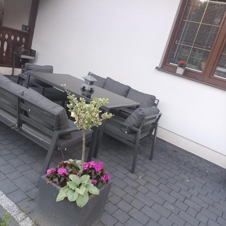 Metalowy zestaw mebli na taras dla 8 osób Sodor Grande - Dark Grey