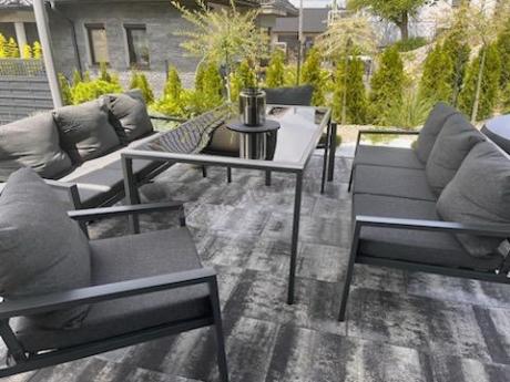 Metalowy zestaw mebli na taras dla 8 osób Sodor Grande - Dark Grey