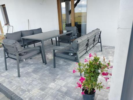 Metalowy zestaw mebli na taras dla 8 osób Sodor Grande - Dark Grey