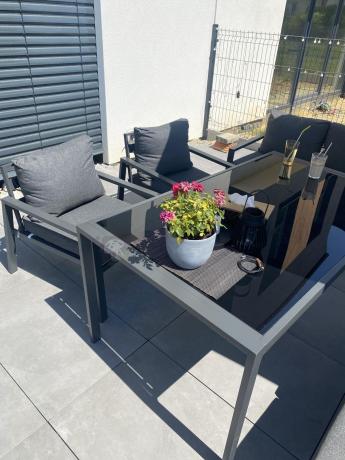 Metalowy zestaw mebli na taras dla 8 osób Sodor Grande - Dark Grey