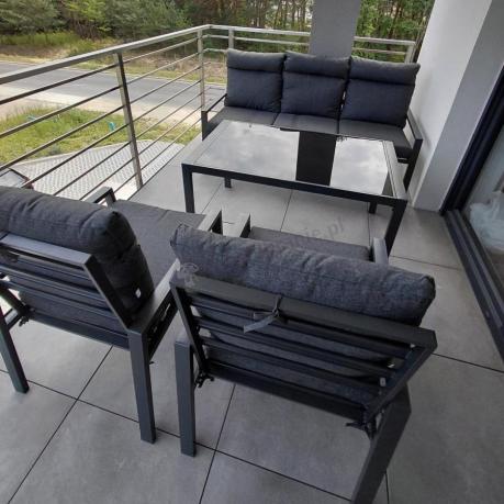 Metalowy zestaw mebli ogrodowych z wysokim oparciem dla 7 osób Doros Dining + pufy - Dark Grey