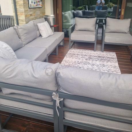 Modułowe meble narożne ogrodowe z wysokim stołem i dwoma fotelami Trapeno 6 modułów