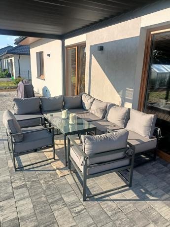 Modułowe meble narożne ogrodowe z wysokim stołem i dwoma fotelami Trapeno 6 modułów