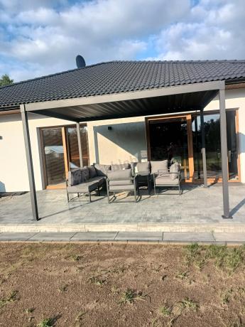 Modułowe meble narożne ogrodowe z wysokim stołem i dwoma fotelami Trapeno 6 modułów