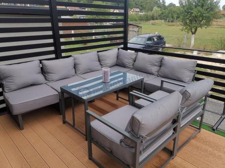 Modułowe meble narożne ogrodowe z wysokim stołem i dwoma fotelami Trapeno 6 modułów