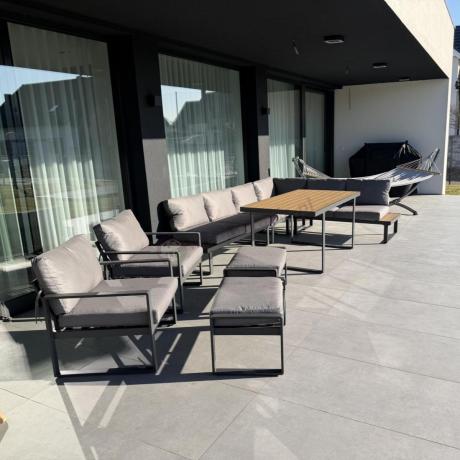 Modułowe meble obiadowe z narożnikiem z ławą i dwoma fotelami Panaon Grey Teak