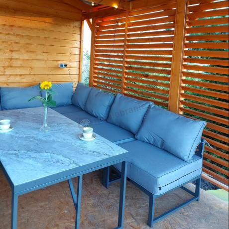 Modułowe narożne meble ogrodowe ze stołem 160 cm i dwoma fotelami Trapeno 6 modułów