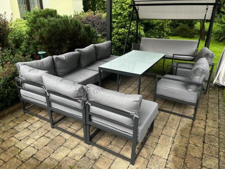 Modułowe narożne meble ogrodowe ze stołem 160 cm i dwoma fotelami Trapeno 6 modułów