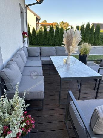 Modułowe narożne meble ogrodowe ze stołem 160 cm i dwoma fotelami Trapeno 6 modułów