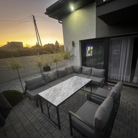 Modułowe narożne meble ogrodowe ze stołem 160 cm i dwoma fotelami Trapeno 6 modułów