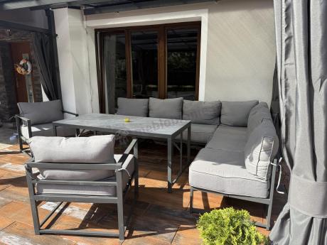 Modułowe narożne meble ogrodowe ze stołem 160 cm i dwoma fotelami Trapeno 6 modułów