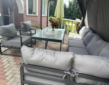 Modułowe narożne meble ogrodowe ze stołem 160 cm i dwoma fotelami Trapeno 6 modułów